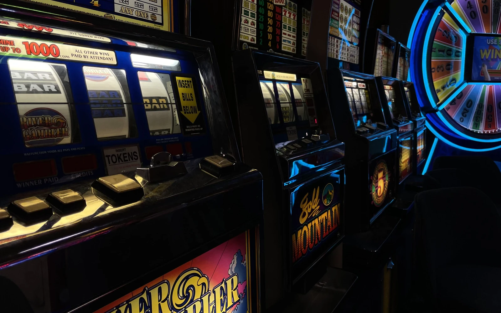 Pengalaman slot mobile dengan tampilan reels dan antarmuka permainan